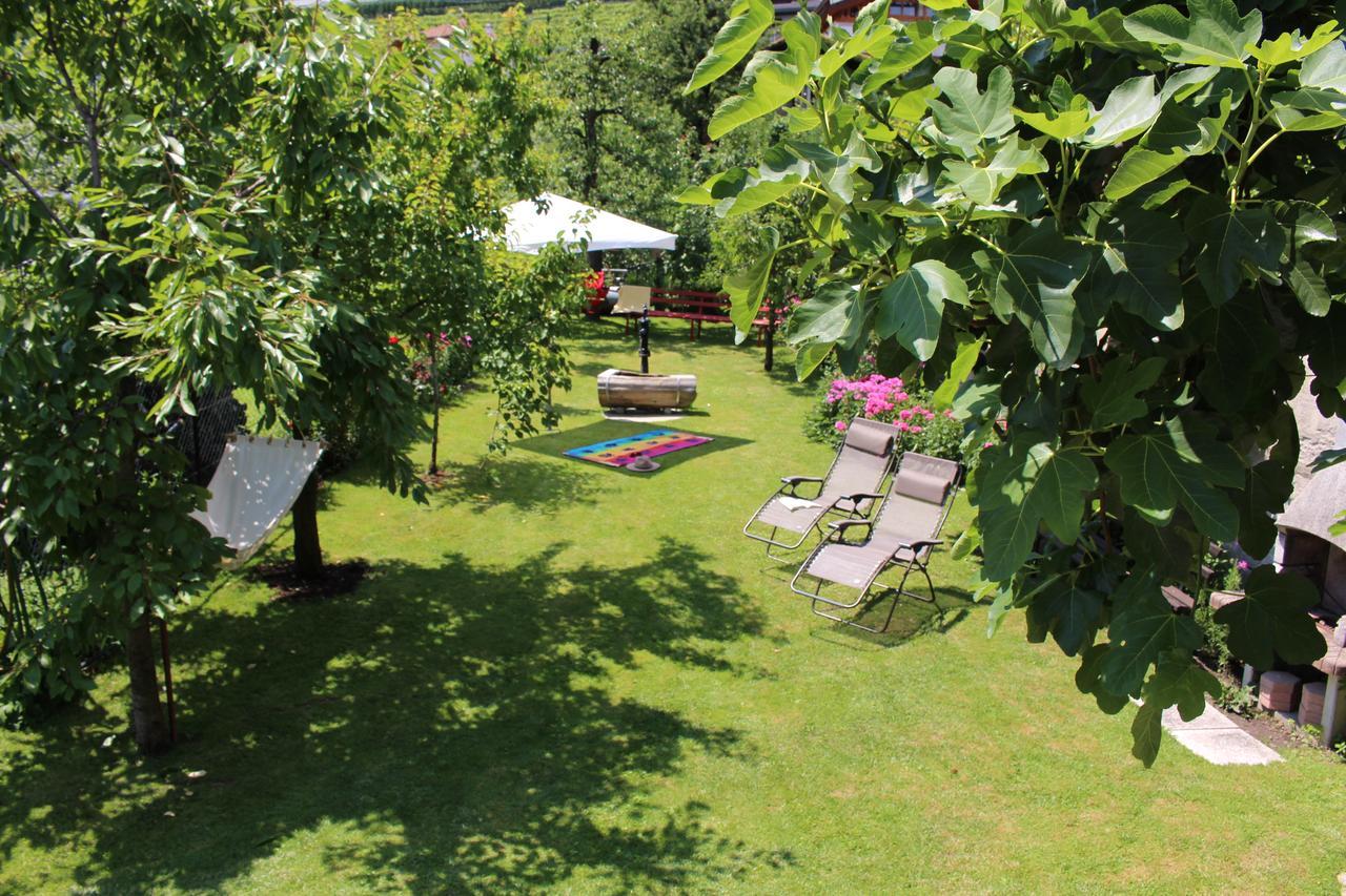 Eco Bnb & Apartments Bruendlerhof Marlengo Exterior photo