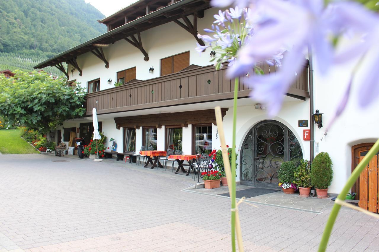 Eco Bnb & Apartments Bruendlerhof Marlengo Exterior photo